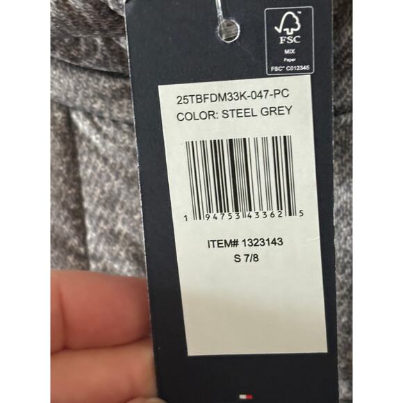 Tommy Hilfiger Puffer Jacket Kids Boys Size 7 / 8 Grey New - Picture 3 of 5